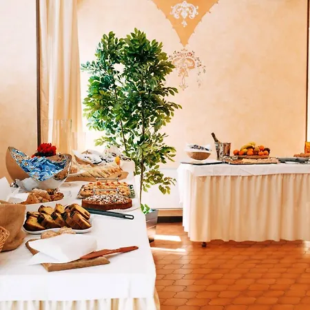 Angela Olympic Garda Lake 3* Toscolano Maderno