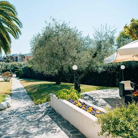 Hotel Angela Olympic Garda Lake Toscolano Maderno