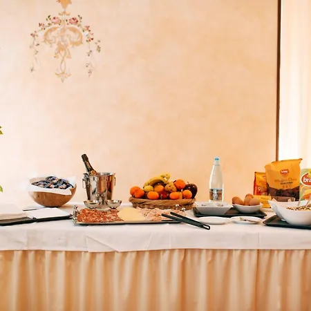 Angela Olympic Garda Lake 3* Toscolano Maderno