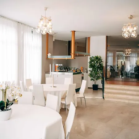 Angela Olympic Garda Lake Hotel 3*